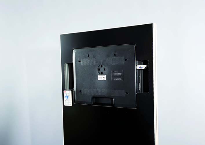 LCD-Bodenständer "iPoint Media"